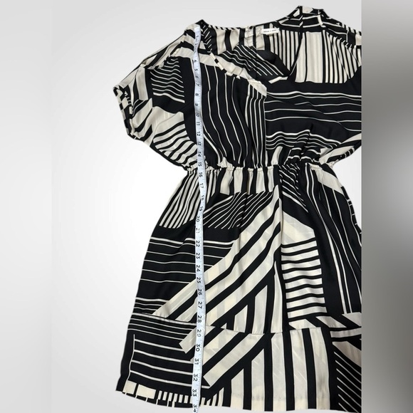 Urban Outfitters Silence + Noise Women's M Black Tan Mini Dress Cold Shoulder - Picture 3 of 15